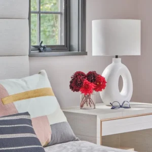 Contemporary Sculptural Resin Table Lamp TL-E026 4