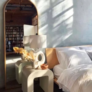 Contemporary Sculptural Resin Table Lamp TL-E026 3