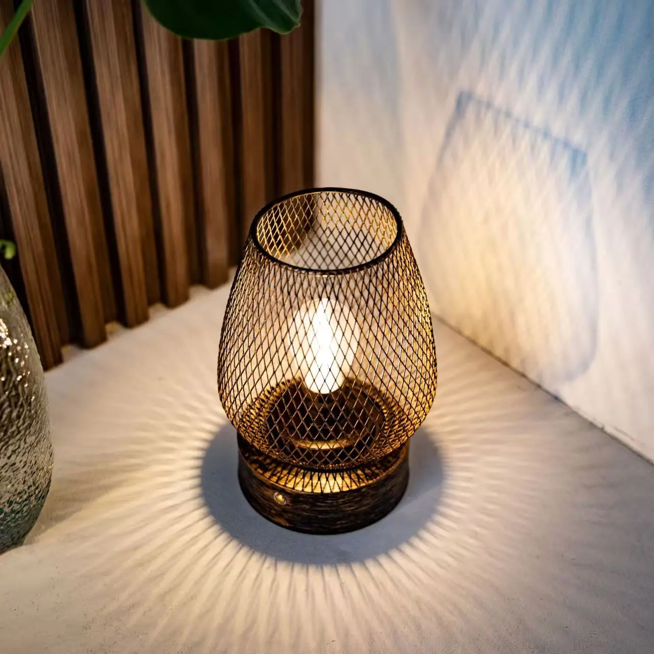 Black Metal Mesh Cage Rechargeable Touch Control Table Lamp T45-017 5