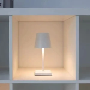 Modern Square Base Small Aluminum Cordless Led Table Lamp T45-047 2